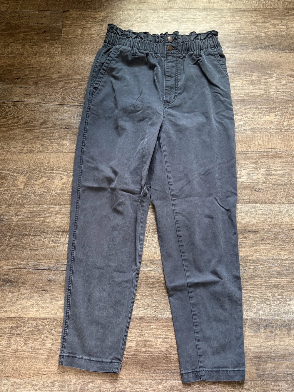 Universal Thread Straight Leg Ruffle Waist Black Jeans